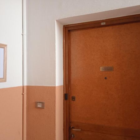 La Casa Di Lucia Appartamento Новара Екстер'єр фото
