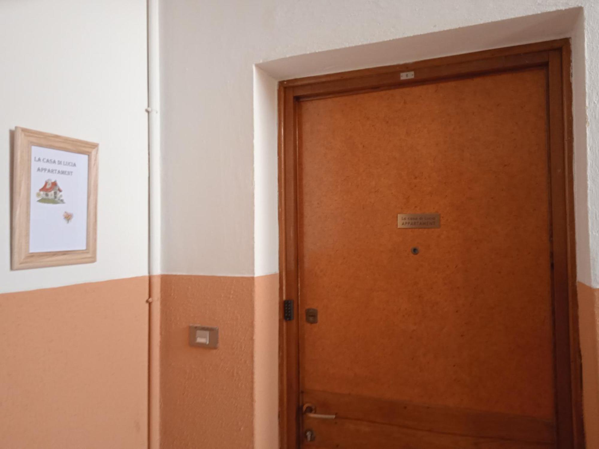 La Casa Di Lucia Appartamento Новара Екстер'єр фото