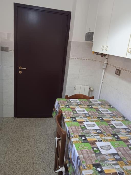La Casa Di Lucia Appartamento Новара Екстер'єр фото