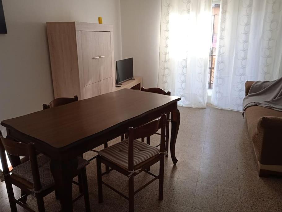 La Casa Di Lucia Appartamento Новара Екстер'єр фото
